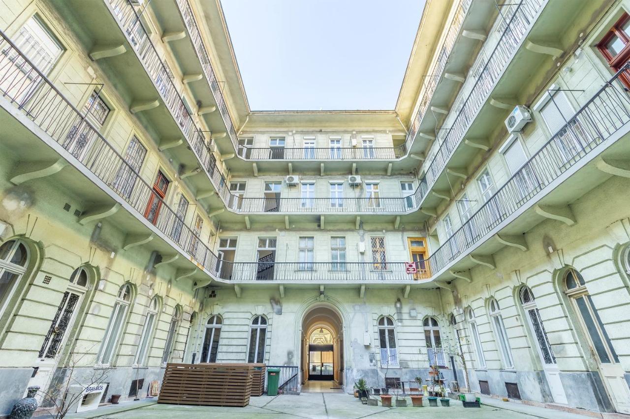 King93 Apartment In Central Budapest. Экстерьер фото